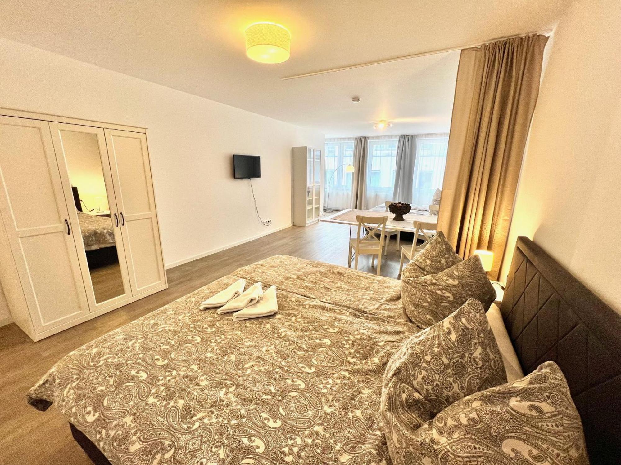 City Appartement Kueche,Bad, Parken Im Zentrum Von ראפנסבורג מראה חיצוני תמונה
